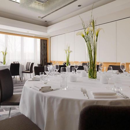 Stuttgart Marriott Hotel Зиндельфинген Экстерьер фото