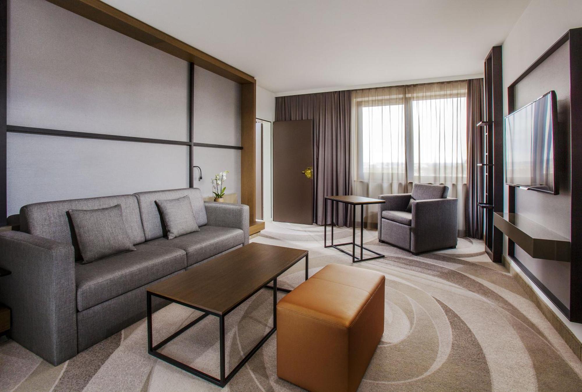 Stuttgart Marriott Hotel Зиндельфинген Номер фото